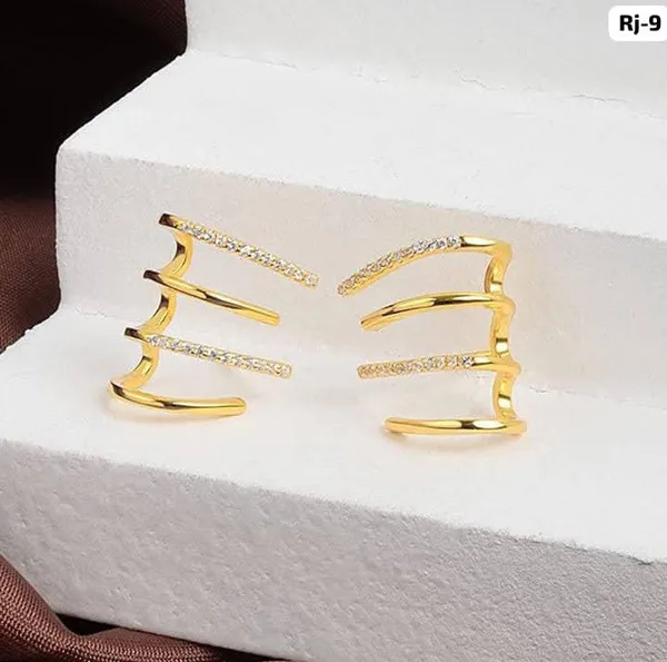 Golden_Crystal_Wave_Hoop_Earrings