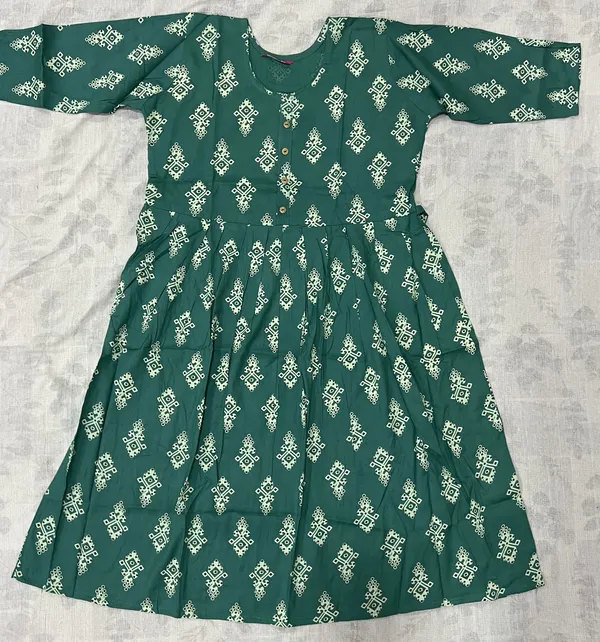 Green_Rayon_Two_Tone_Printed_Flared_Kurti_For_Women