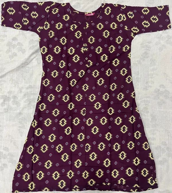 Maroon_Rayon_Straight_Printed_Ghera_Kurti_For_Women
