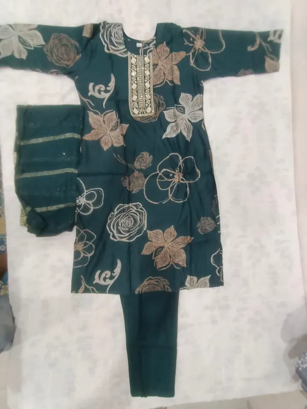Dark_Green_Vatican_Floral_Print_Kurti_With_Top_Bottom_&_Dupatta_For_Women