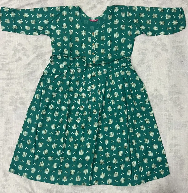 Green_Rayon_Flared_Two_Tone_Printed_Ghera_Kurti_For_Women