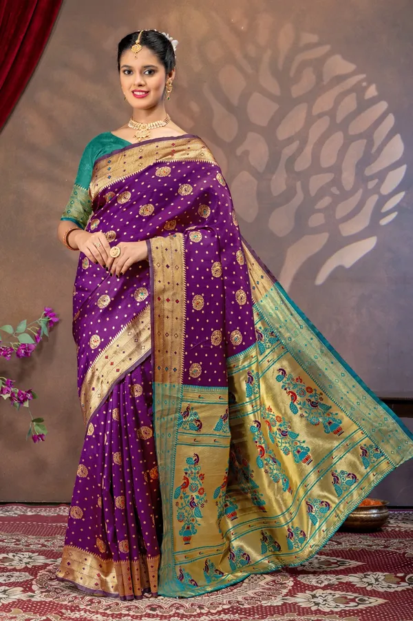 Litchi_Silk_Paithani_Pattern_Saree
