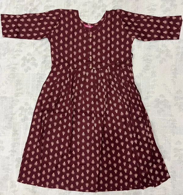 Maroon_Rayon_Two_Tone_Printed_A-Line_Flared_Kurti_For_Women