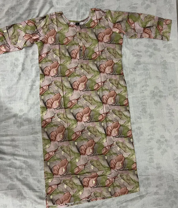 Multicolor_Rayon_Straight_Foil_Printed_Kurti_For_Women