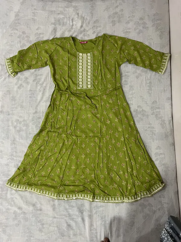 Olive_Green_Rayon_Flared_Printed_Kurti_For_Women