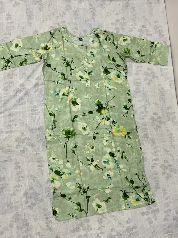 Green_Rayon_Straight_Foil_Printed_Kurti_For_Women