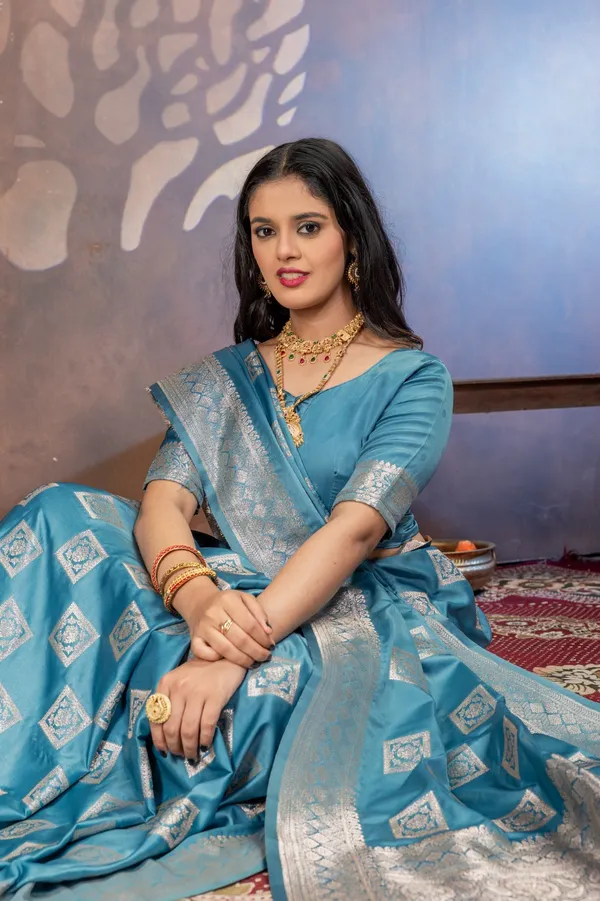 PREMIUM_TRADITIONAL_SATIN_SAREE_IN_SOFT_SILK