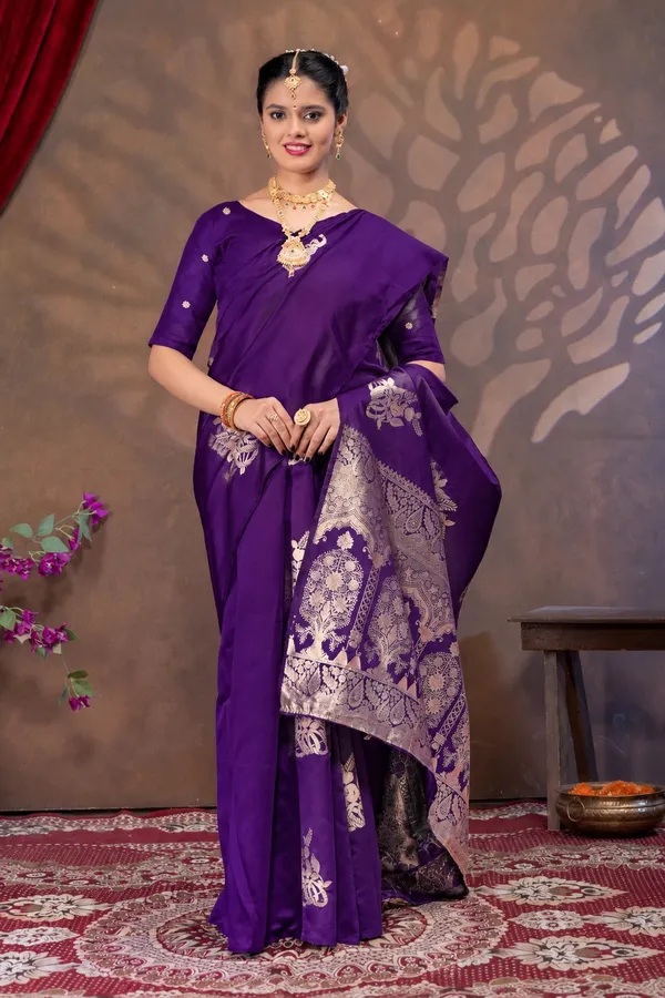 Premium_Traditional_Borderless_Soft_Silk_Saree