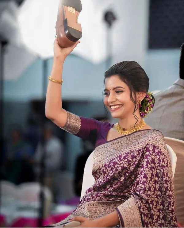 Soft_Lichi_Silk_Jacquard_Saree