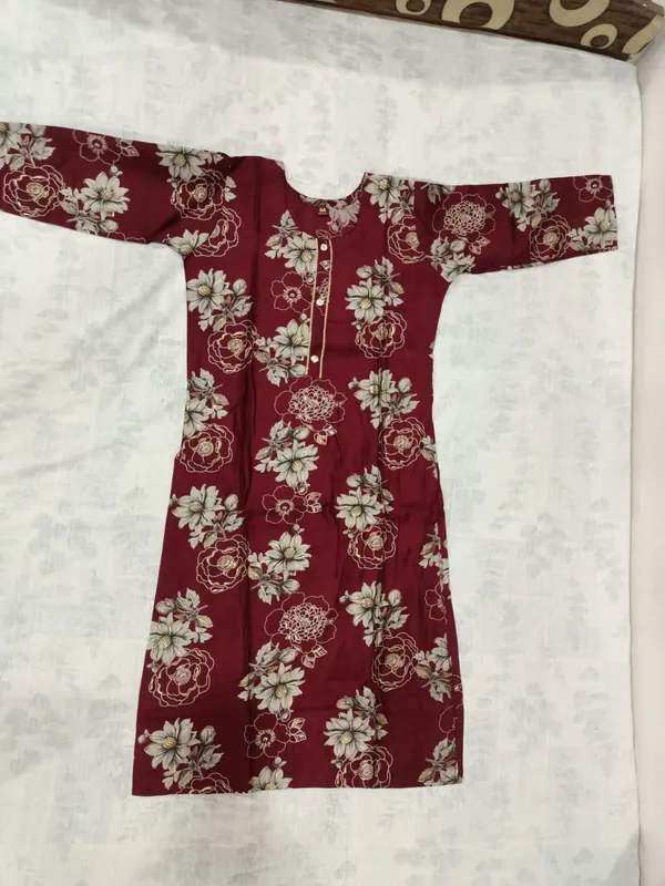 Maroon_Vatican_Foil_Printed_Kurti_With_Top_Bottom_&_Dupatta_For_Women
