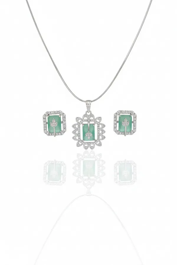 Emerald_Green_Crystal_Pendant_Set_For_Women