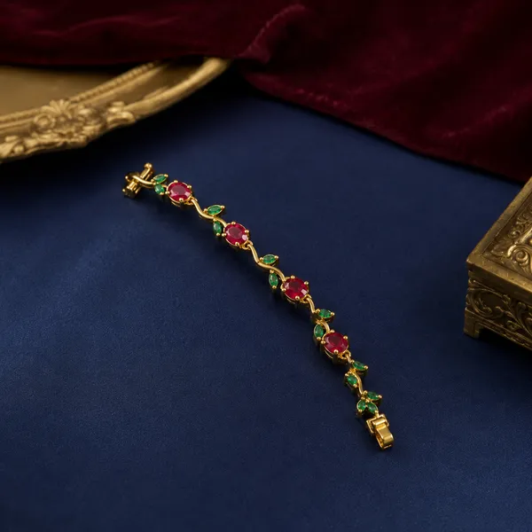 Royal_Gold_Plated_Charm_Bracelet_for_Women