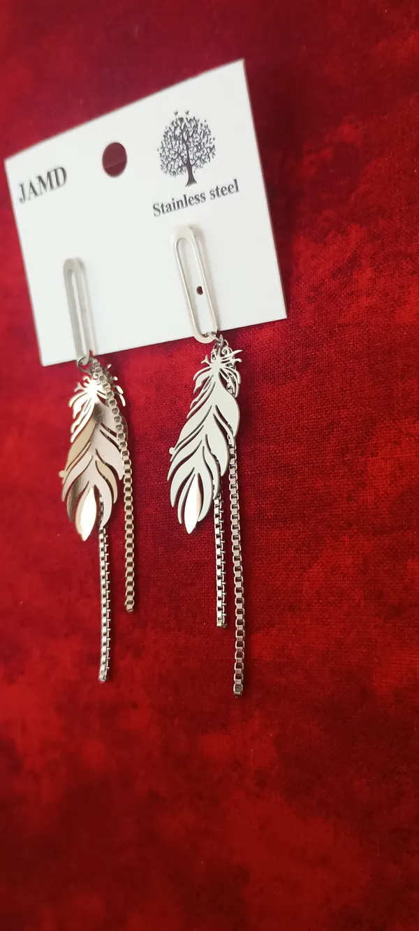 Gold_Alloy_Earrings_For_Women