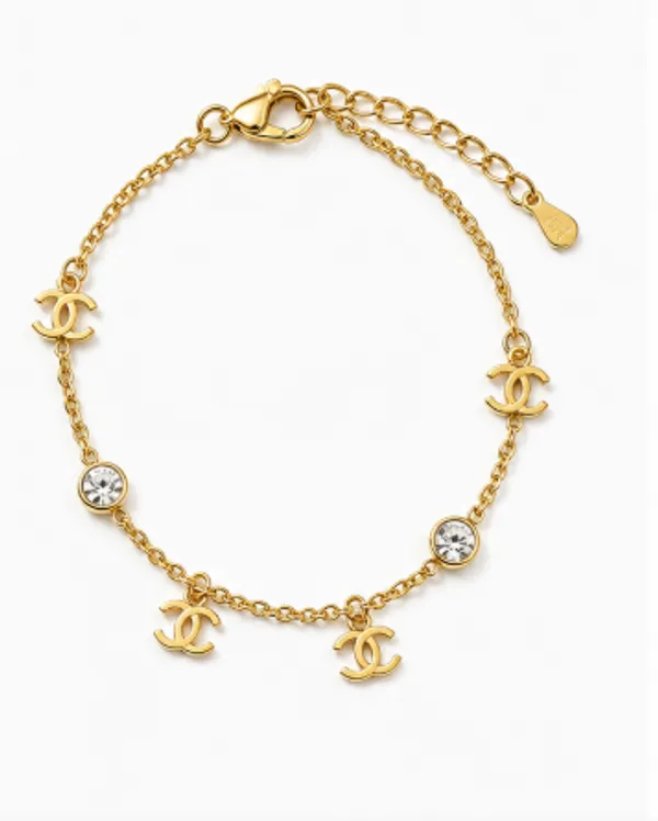 Royal_Gold_Plated_Charm_Bracelet_for_Women