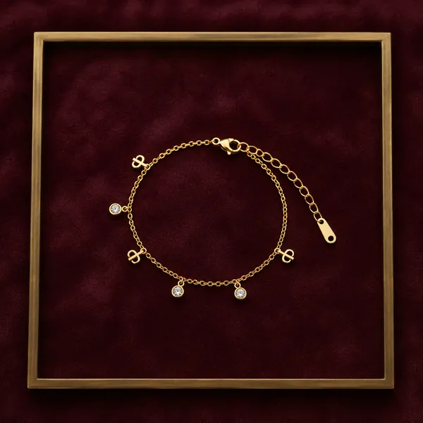 Royal_Gold_Plated_Charm_Bracelet_for_Women