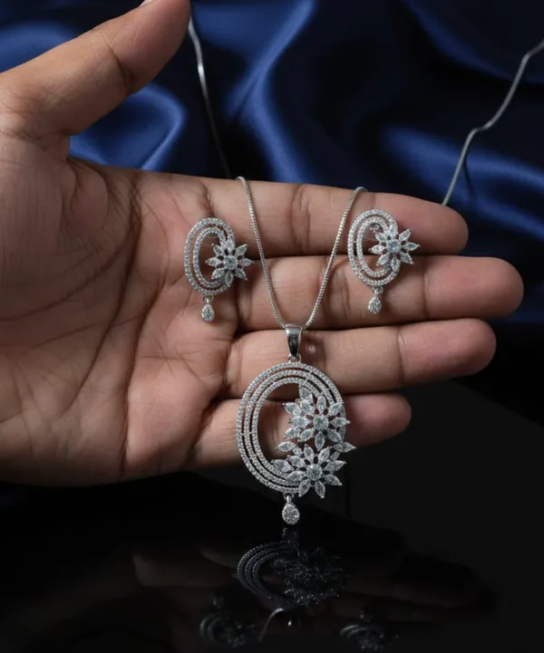 Silver_Cubic_Zirconia_Pendant_Necklace_Set_For_Women