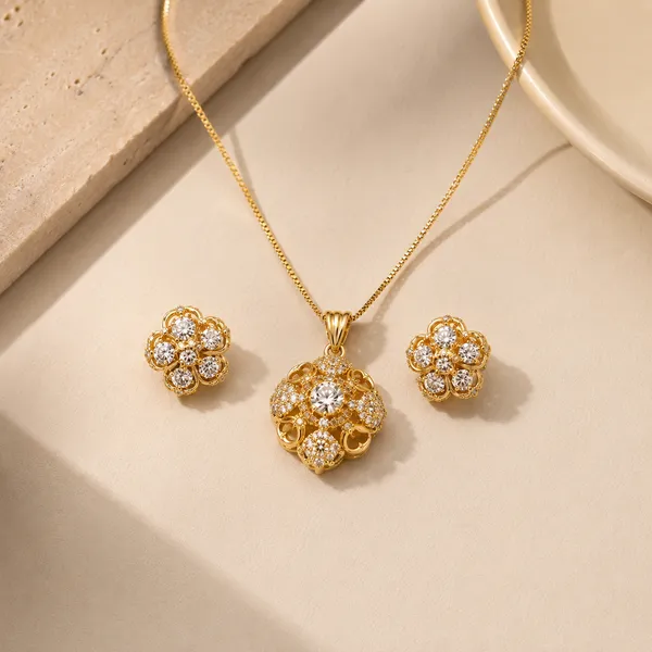 Gold_Plated_Pendant_Chain_Set_For_Women
