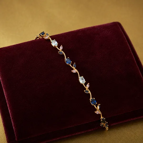 Royal_Gold_Plated_Charm_Bracelet_for_Women