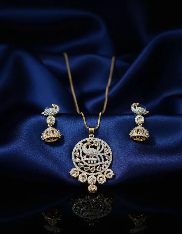 Elegant_Peacock_Design_Pendant_Necklace_Set_With_Crystal_Studded_Earrings_For_Women_|_Traditional_And_Party_Wear_Jewelry_Set