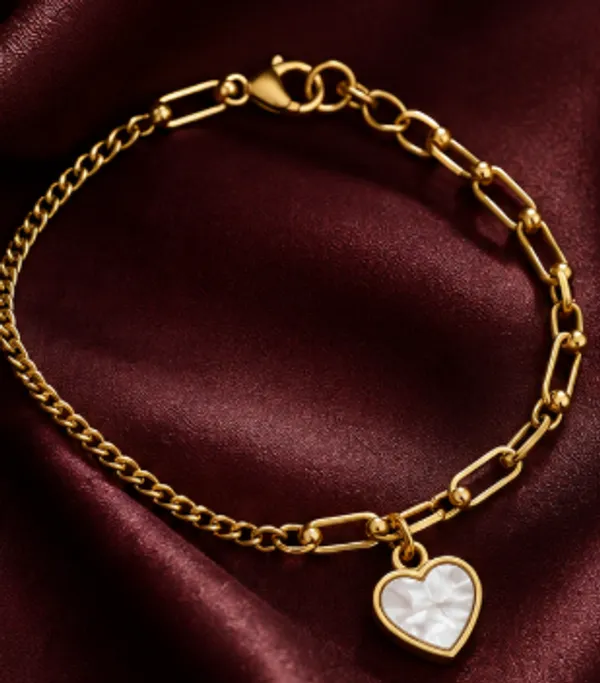 Royal_Gold_Plated_Charm_Bracelet_for_Women