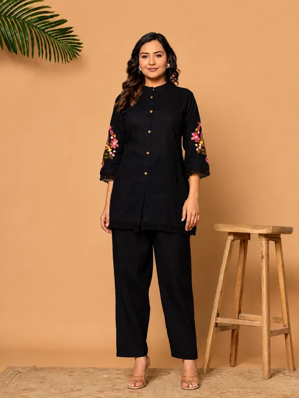 Black_Premium_Cotton_Embroidered_With_Both_Side_Pocket_Co-Ord_Set_