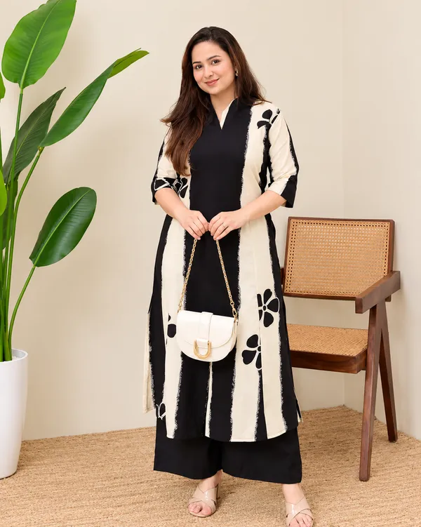 V-Neckline_Straight-Fit_Kurta_Set