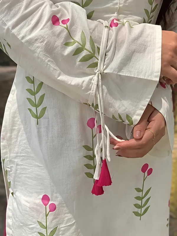 Women's_Premium_Cotton_Farsi_Salwar_Suit_Set_with_Floral_Print_&_Dupatta_(RS02)