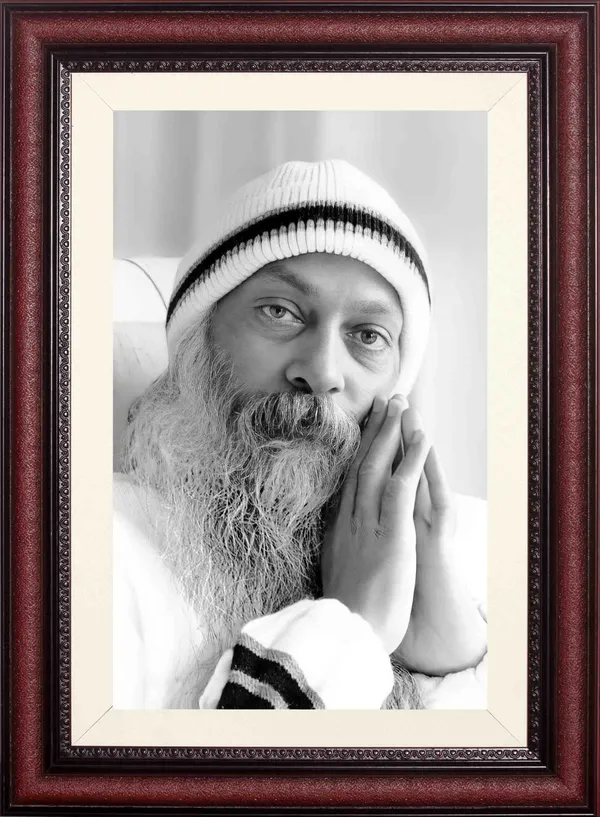 Acharya_Rajneesh_Osho_Striped_Cap_Prayer_Photo_Frame_Big_Size_Without_Glass_|_Devotion_in_Classic_Contrast