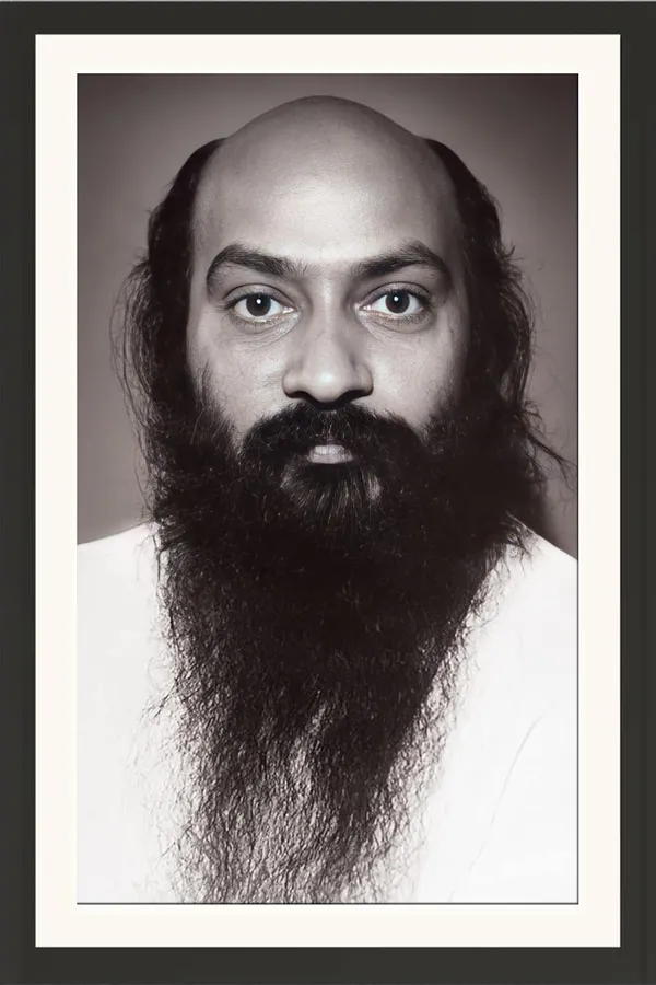 Acharya_Rajneesh_Osho_Black_and_White_Without_Cap_Photo_Frame_Without_Glass,_13X18_INCH_|_A_Face_Without_Distraction