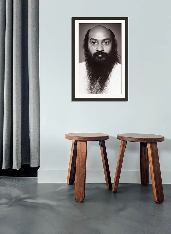Acharya_Rajneesh_Osho_Black_and_White_Without_Cap_Photo_Frame_Without_Glass,_13X18_INCH_|_A_Face_Without_Distraction