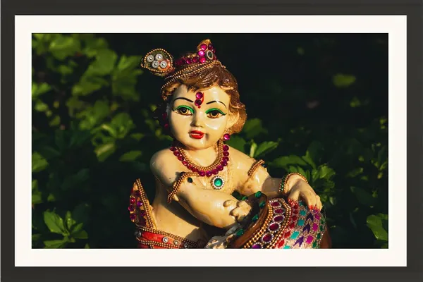 Laddu_Goapl_Ji_Framed_Photo_Print