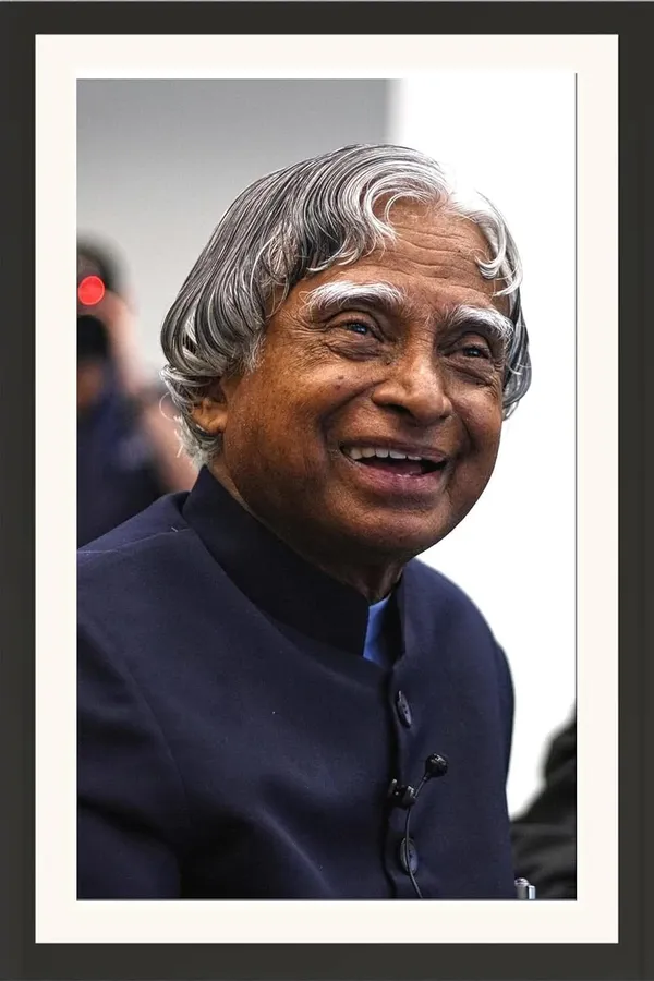 APJ_Abdul_Kalam_Photo_Frame_Without_Glass_–_Warm_Smiling_Portrait_Wall_Hanging_for_Living_Room