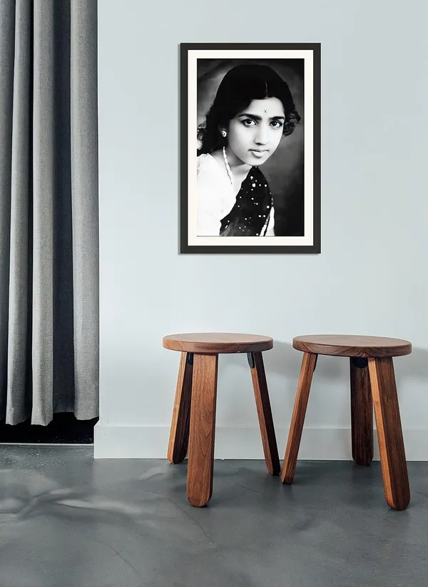 Lata_Mangeshkar_Photo_Frame_Without_Glass_–_Classic_Young_Black_&_White_Portrait