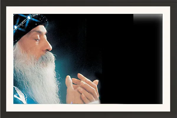 Bhagwan_Osho_Rajneesh_Photo_Hands_Together_Frame_Without_Glass