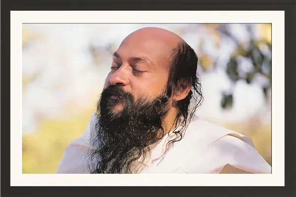 Acharya_Rajneesh_Meditative_Pose_Wall_Frame_Without_Glass