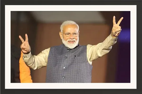 Modi_Photo_Frame_Without_Glass_–_Victory_Sign_Wall_Art,_Energetic_Public_Moment