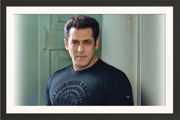 Salman_Khan_Photo_Frame_Without_Glass_–_Casual_Black_T-Shirt_Portrait_Wall_Art