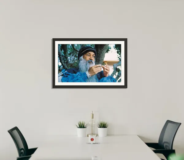 Acharya_Rajneesh_Spiritual_Aura_Framed_Photo_-_Black_Frame_Without_Glass_|_Spiritual_Gift_Decor