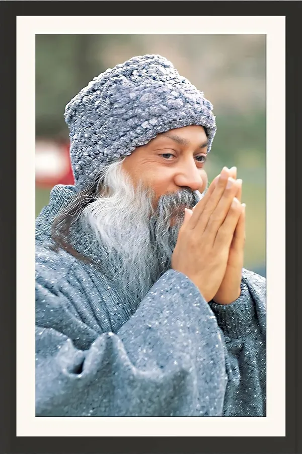 Guru_Osho_Photo_Prayer_Portrait_Frame_Without_Glass_|_Spiritual_Gift_Decor