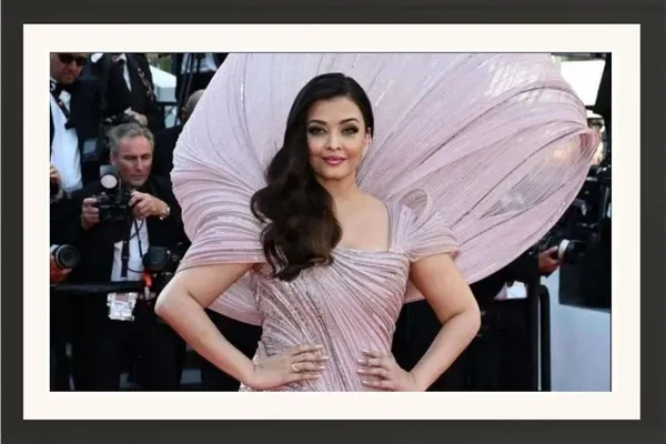 Aishwarya_Rai_Framed_Photo_Without_Glass