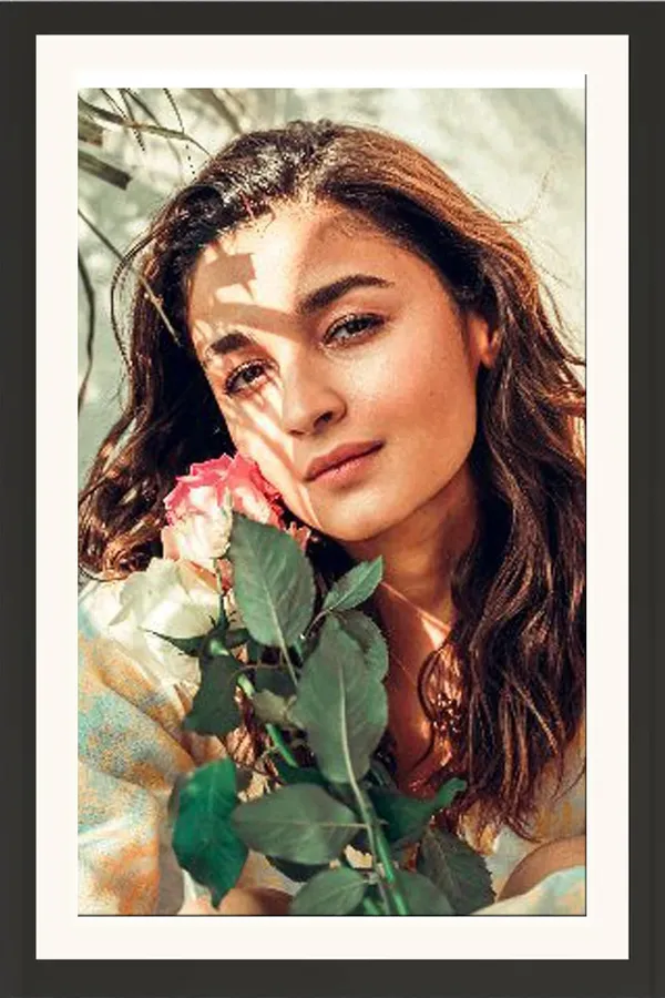 Alia_Bhatt_Wall_Hanging_Framed_Photo_Without_Glass