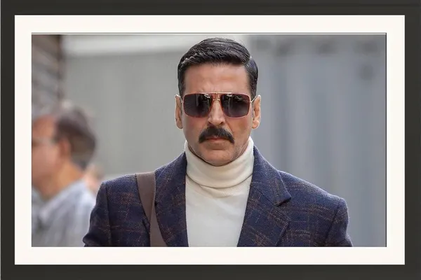 Akshay_Kumar_Framed_Photo_Without_Glass