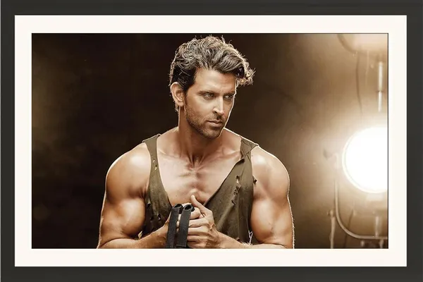 Hrithik_Roshan_Wall_Hanging_Framed_Photo_Without_Glass