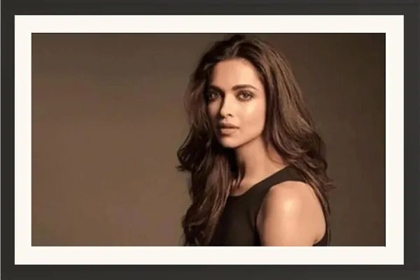 Deepika_Padukone_Wall_Hanging_Framed_Photo_Without_Glass