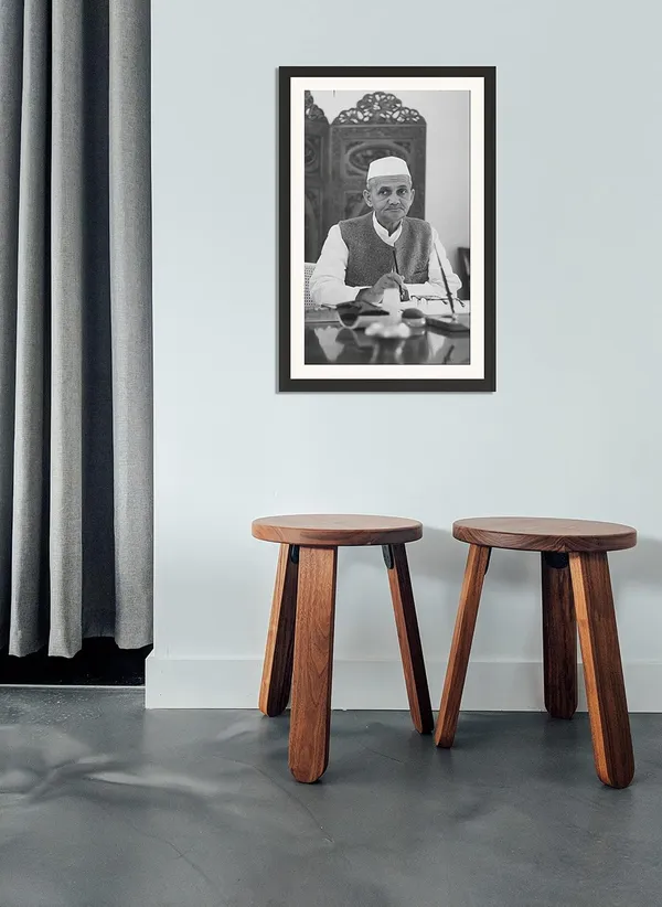 Lal_Bahadur_Shastri_Traditional_Portrait_Without_Glass_|_Simplicity_in_Power_Frame
