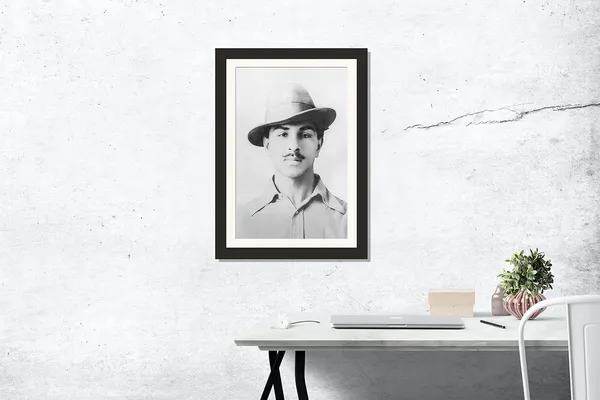 Bhagat_Singh_Frame_Photo_Without_Glass_–_Black_&_White_Wall_Hanging_for_Study_Room