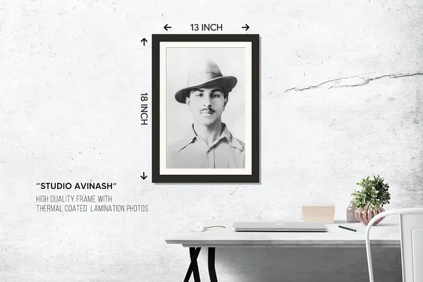 Bhagat_Singh_Frame_Photo_Without_Glass_–_Black_&_White_Wall_Hanging_for_Study_Room