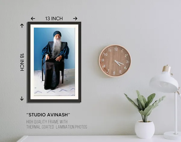 Acharya_Rajneesh_Osho_Seated_Full_Portrait_Photo_Frame_Without_Glass_|_Presence_From_Head_to_Foot