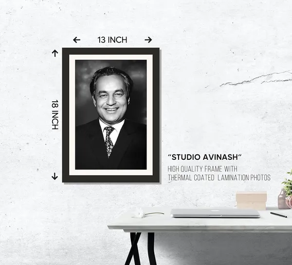 Mukesh_Photo_Frame_Without_Glass_–_Classic_Formal_Portrait_Wall_Art,_Legendary_Playback_Singer