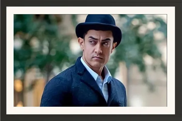 Aamir_Khan_Photo_Frame_Without_Glass_–_Hat_&_Coat_Intense_Portrait_Wall_Art